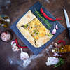 Przepis na obiad - tarta z żółtym serem, brokułami i cebulą