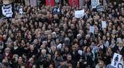 Czarny protest w Olsztynie. Tłumy na manifestacji [FILM i ZDJĘCIA]