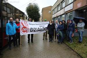 Nauczyciele z Działdowa pojechali protestować do Olsztyna