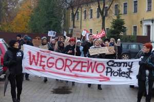 Czarny i biały protest w Węgorzewie