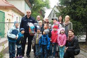 Uczniowie CES odwiedzili komendę policji w Olecku
