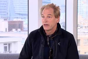 Julian Sands: Polska to niezwykle interesujący kraj