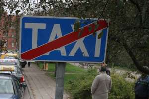 Koniec e-taksówek w Polsce? Szykują się zmiany w przepisach
