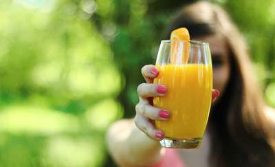 Czy wiesz, że picie soku pomarańczowego pomaga zapobiegać chorobom