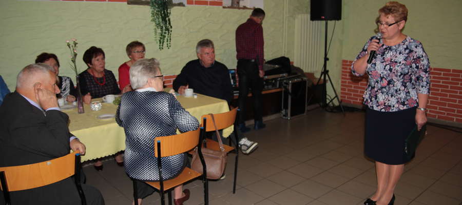 Nie zapominamy o was i bardzo dziękujemy – powiedziała emerytowanym nauczycielom Irena Wołosiuk, burmistrz Sępopola