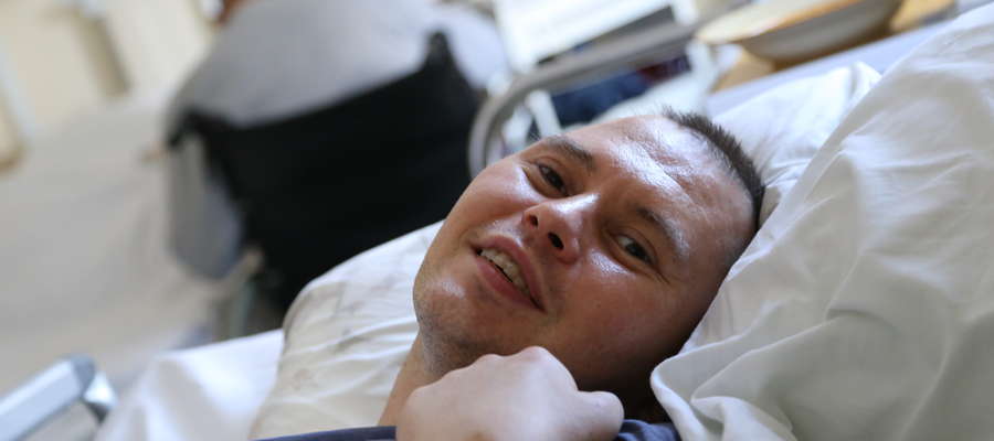 Tomasz Szulżycki jest jednym z pacjentów, którym wszczepiono stymulatory w Olsztynie