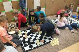  Królewska gra w szachy w szkole w Gołdapi