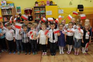 „Polska moja ojczyzna”- obchodzimy Święto Niepodległości 
w Przedszkolu Publicznym nr 2 w Bartoszycach