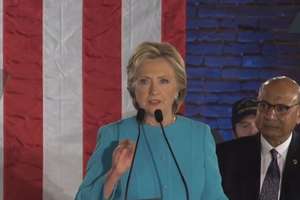 Clinton: To jest wybór pomiędzy silnym i stabilnym przywództwem a narwańcem