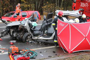 Tragiczny wypadek na DK 16 pod Olsztynem. Kierowca hyundaia nie miał szans