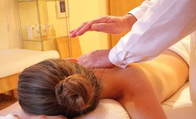 Poczuj energię w sobie. Pomocny będzie masaż Shiatsu