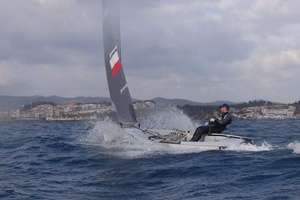 Sebastian Kalafarski na regatach w Hiszpanii 