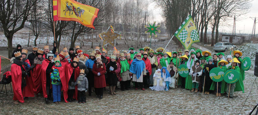 Pamiątkowe zdjęcie uczestników Orszaku z 6 stycznia 2016 r.