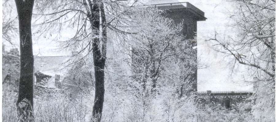 Brama Targowa w zimowej szacie. Elbląg około 1942 rok