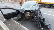 Śmiertelny wypadek na "siódemce" w Kazimierzowie. Golf zderzył się z ciężarówką [zdjęcia]