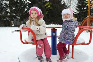 Gabrysia i Ania - nasze Zimowe Brzdące