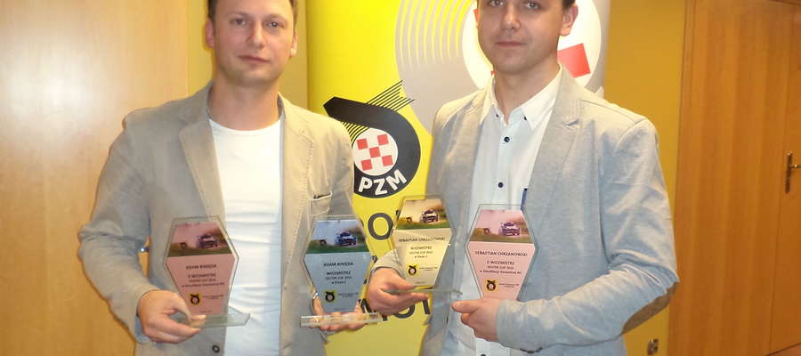 Bartoszycko-olsztyńska załoga rajdowa Adam Binięda (z lewej, pilot) i Sebastian Chrzanowski (kierowca)