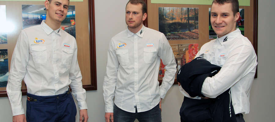 Od lewej: Sebastian Kłosiński, Michał Domański i Adrian Wielgat. To wyróżniający się łyżwiarze szybcy Orła. Kłosiński i Wielgat na początku lutego wystartują w mistrzostwach świata
