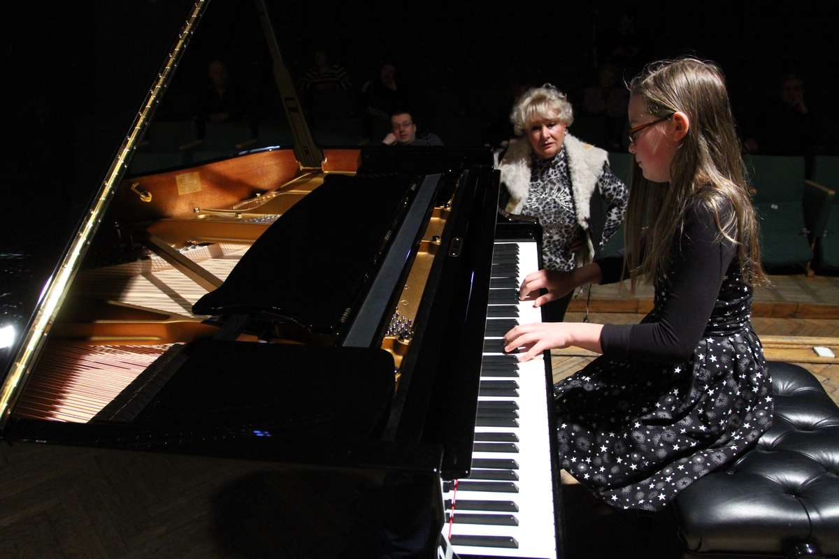 Młodzi pianiści wystąpią w czasie XIX Festiwalu Pianistycznego im. Izy Garglinowicz - full image