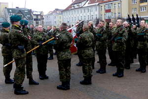Przysięga wojskowa żołnierzy służby przygotowawczej w Gołdapi