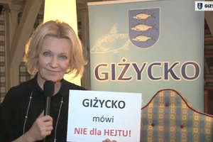 Maria Pakulnis i Viola Brzezińska włączają się w giżycką akcję i mówią „Nie dla hejtu!” 