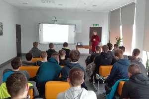 Wykładowcy z Politechniki Białostockiej zarażają nauką ełcką młodzież