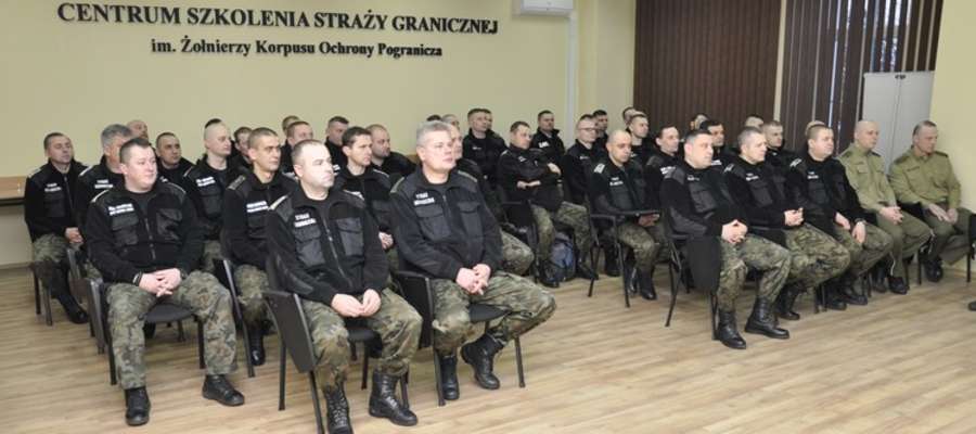 Czterdziestu funkcjonariuszy Straży Granicznej przystąpiło do szkolenia.