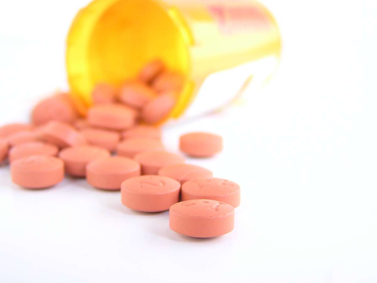 Ibuprofen zwiększa ryzyko zawału serca? - full image