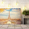 W cieniu wieży Eiffla: obrazy z paryskimi motywami