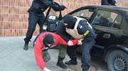 Strzelanie i obezwładnianie. Policja chce być skuteczniejsza