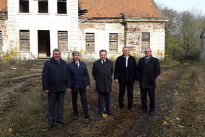 Czy marszałek znajdzie pieniądze na pałac?