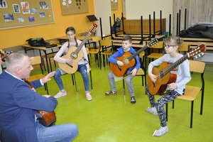 Warsztaty gitarowe w szkole muzycznej