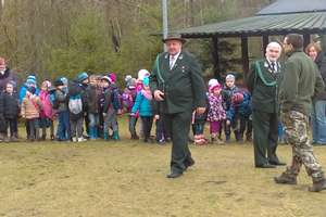 Uczniowie z Zespołu Szkół w Szkotowie powitali „Wiosnę” w kole łowieckim