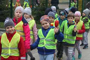 Wiosenny spacer lubawskich przedszkolaków 
