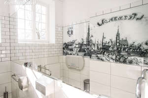 Toaleta w Urzędzie Miejskim z rycinami dawnego Elbląga [zdjęcia]