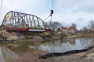 Trwa nasuwanie drugiego mostu w Braniewie 