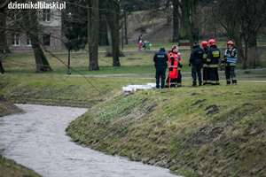 Tragedia w parku. 46-latek utonął w rzece