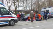 Pogotowie na Brzeskiej. Ratownicy medyczni walczyli o życie kierowcy seata