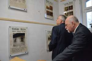 Wyjątkowa wystawa starych fotografii na „Zamku” w Olecku