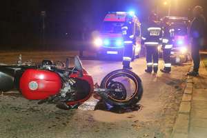 Zderzenie motocykli. 21-letnia pasażerka w szpitalu