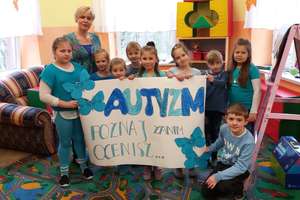 Światowy Dzień Świadomości Autyzmu w Szkole  w Krawczykach
