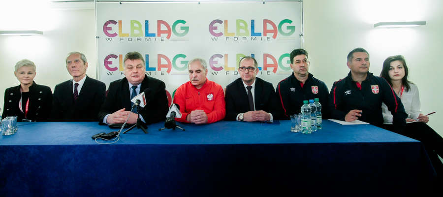 Konferencja prasowa z udziałem, trenerów, menedżerów drużyn Hiszpanii, Serbii i Polski