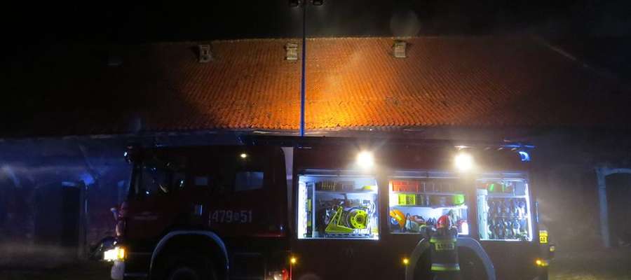 Na strażaków z Drogosz można liczyć zawsze. Do pożaru budynku gospodarczego wyjechali... godzinę po rozpoczęciu nowego roku.