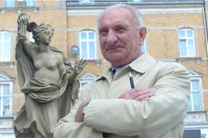 Stanisław Markowski: 41 lat temu przenosiłem te posągi z Kamieńca do Iławy

