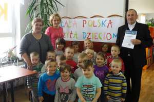 Cała Polska Czyta Dzieciom w  Baniach Mazurskich