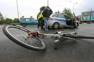Ford potrącił rowerzystkę w centrum Olsztyna