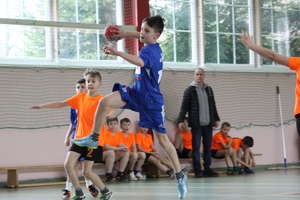 Turniej piłki ręcznej z rozmachem: 18 drużyn, trzy dni grania w Bartoszycach i Bezledach