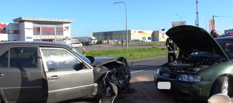 Do wypadku doszło na prostym odcinku drogi krajowej nr 54 w Braniewie przy ulicy Królewieckiej