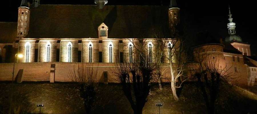 Wzgórze Katedralne nocą