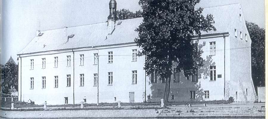 Budynek dawnego Gimnazjum Elbląskiego ok. 1937. Obecnie mieści się tu Muzeum Historyczno-Archeologiczne
